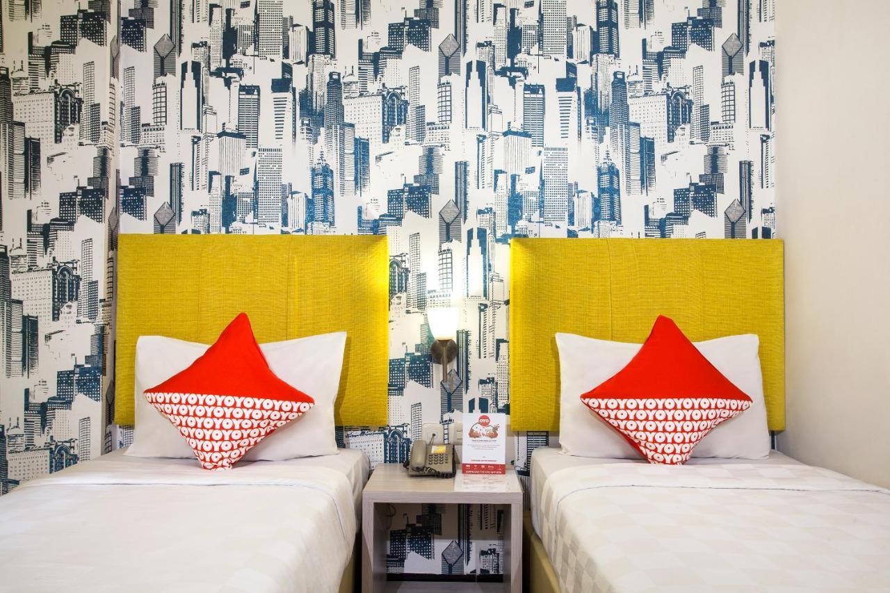 Oyo 119 Belvena Hotel Джакарта Екстер'єр фото