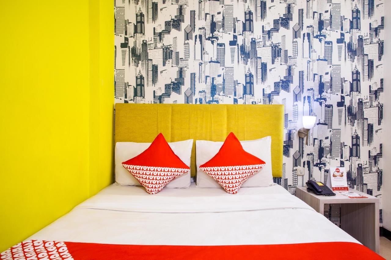 Oyo 119 Belvena Hotel Джакарта Екстер'єр фото