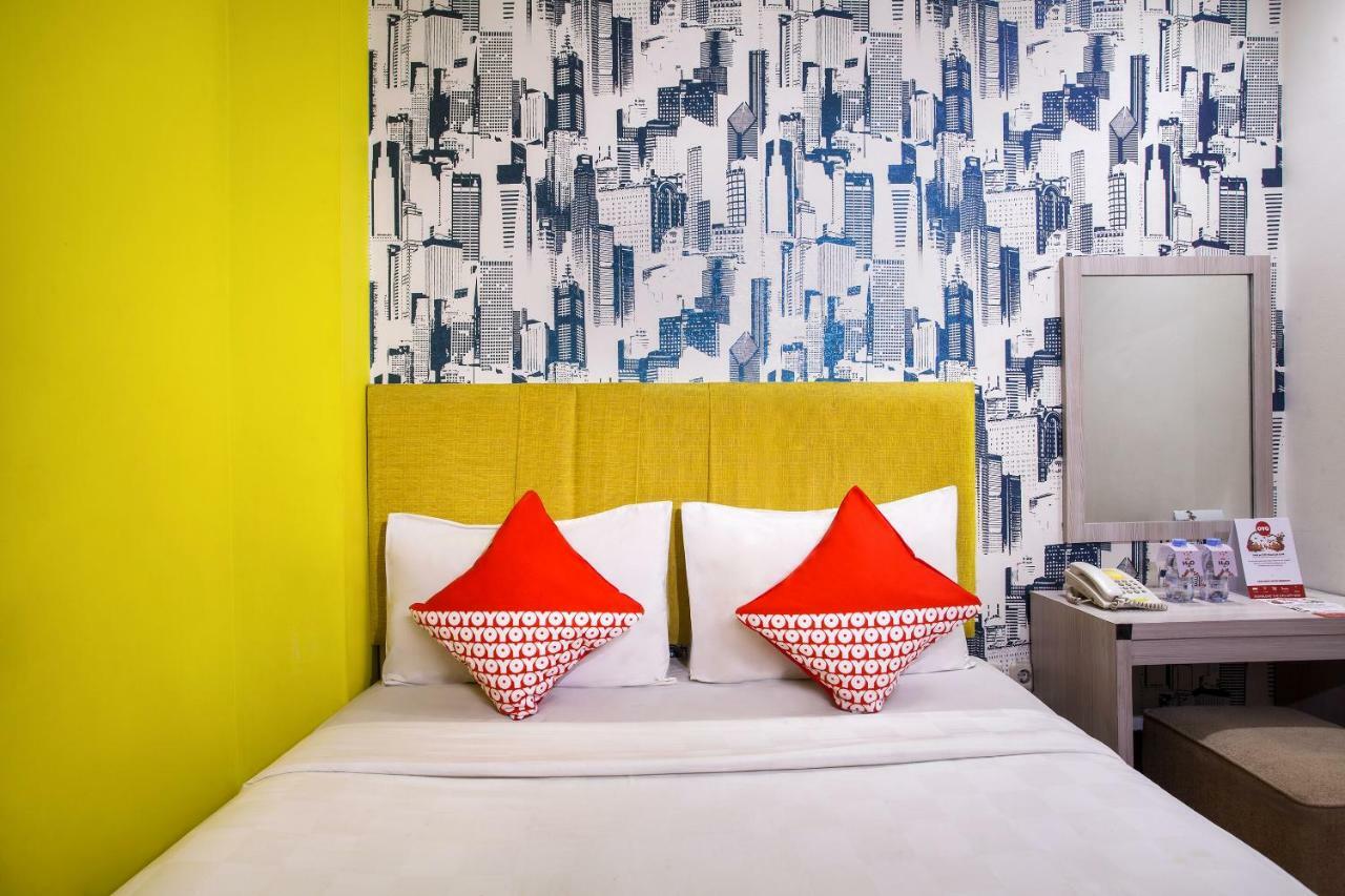 Oyo 119 Belvena Hotel Джакарта Екстер'єр фото